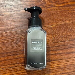 Bath & Body Works Graphite Gentle Foaming Hand Soap - Gray